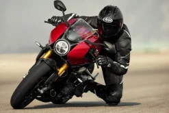 Arai Corsair-X MVK Oakley Helmet