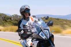 HJC i80 Helmet