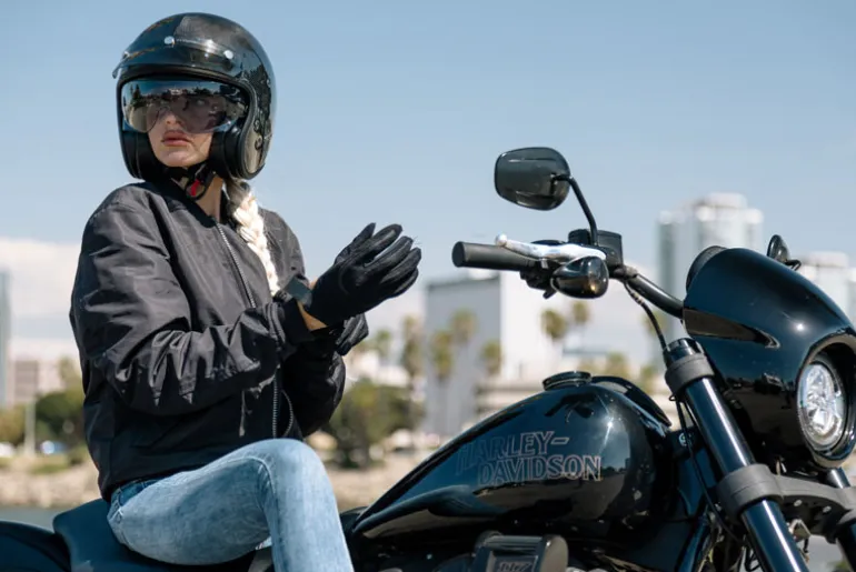 HJC V31 Helmet