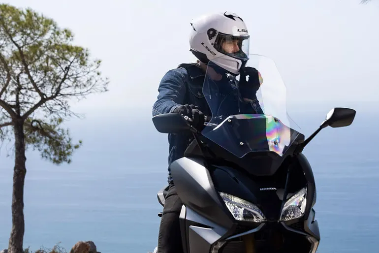 LS2 Stream II Lux Helmet