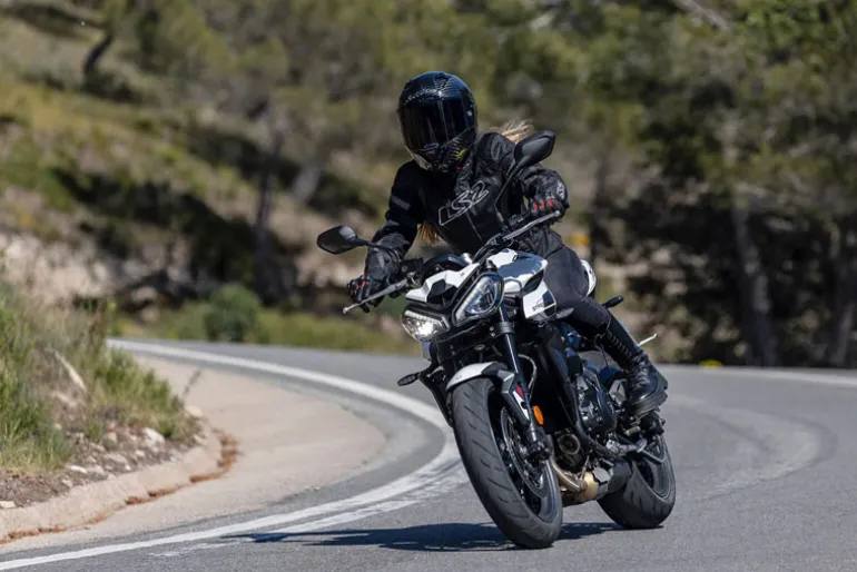 LS2 Thunder Carbon Lightning Helmet