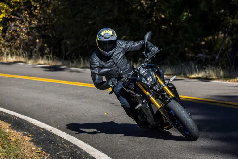 Shoei RF-1400 Yonder Helmet