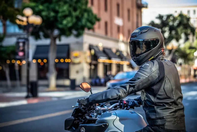 Shoei RF-1400 Yonder Helmet